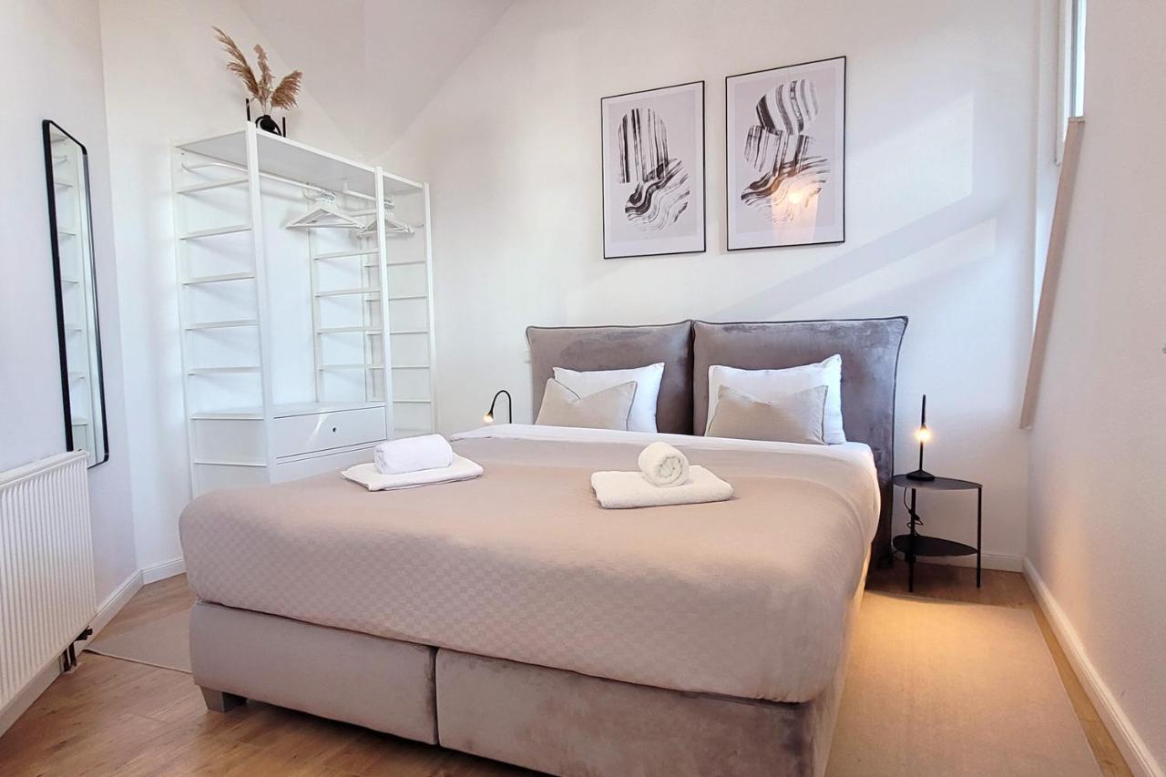 Grosse Penthouse Ferienwohnung Mit Meerblick, Sonnenterrasse & Luxusbad Von "Momentic" Зирксдорф Екстериор снимка