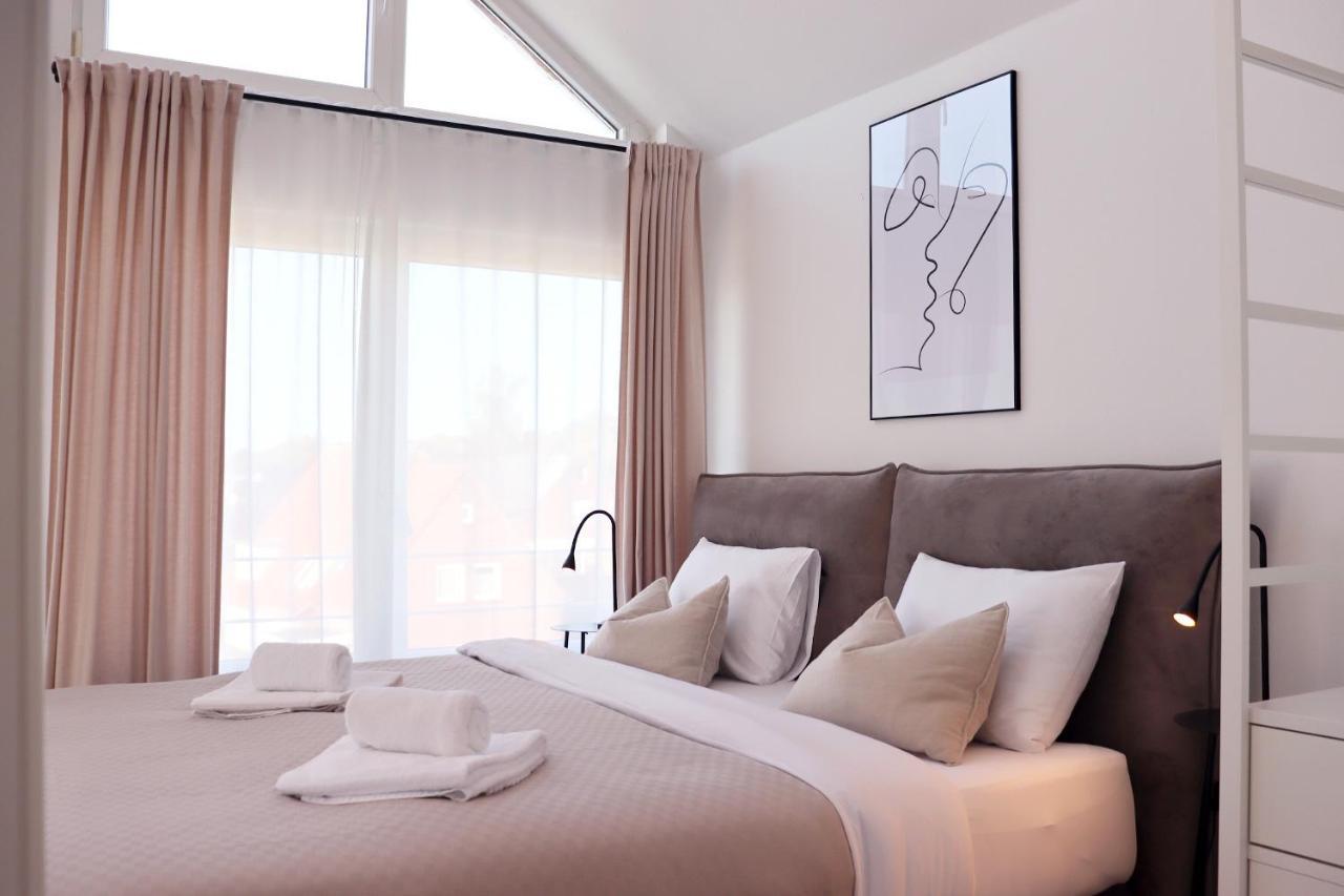 Grosse Penthouse Ferienwohnung Mit Meerblick, Sonnenterrasse & Luxusbad Von "Momentic" Зирксдорф Екстериор снимка