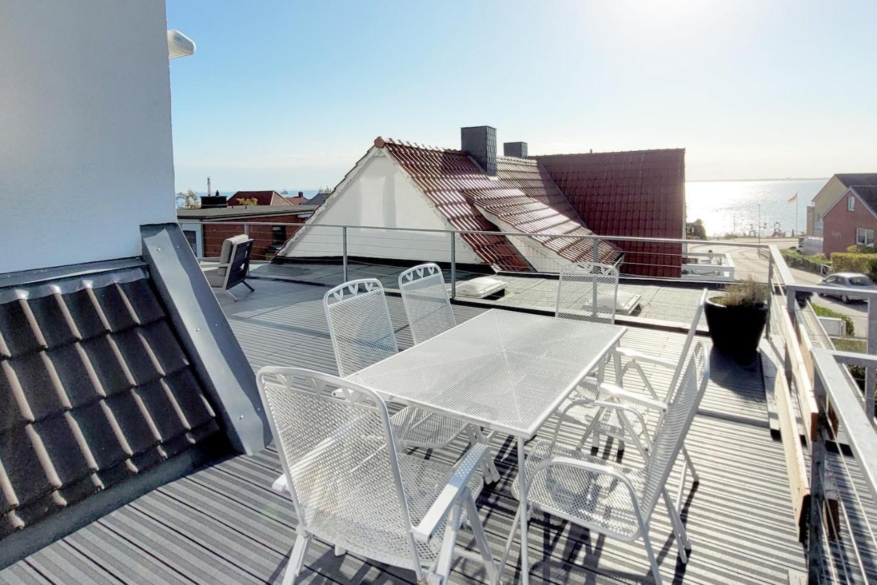 Grosse Penthouse Ferienwohnung Mit Meerblick, Sonnenterrasse & Luxusbad Von "Momentic" Зирксдорф Екстериор снимка